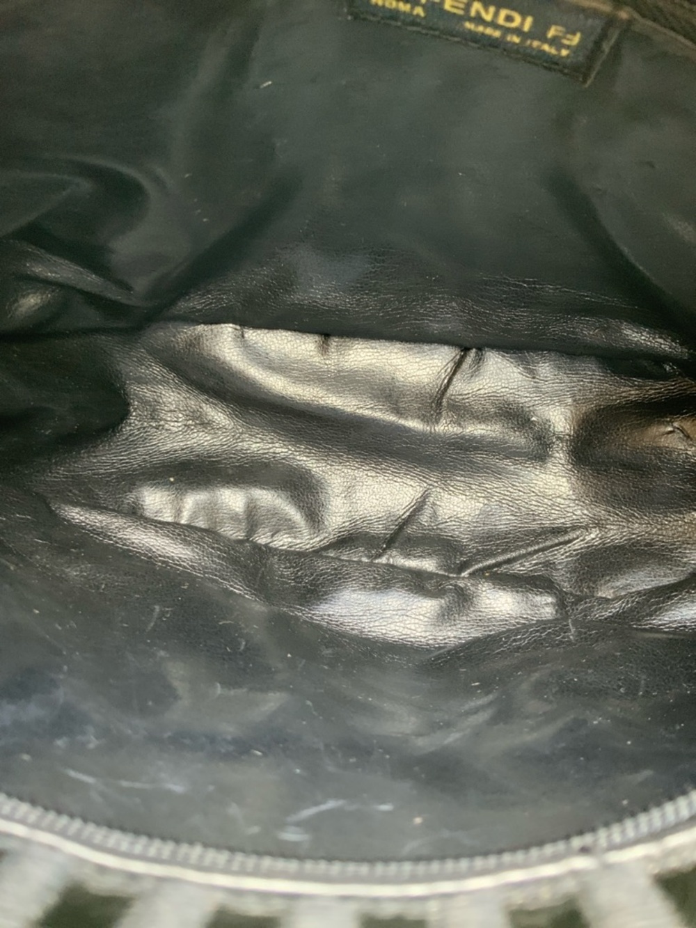 Fendi Rare Black VTG Leather Zippered Clutch with Logo Patch, COA and dust bag - Picture 13 of 16